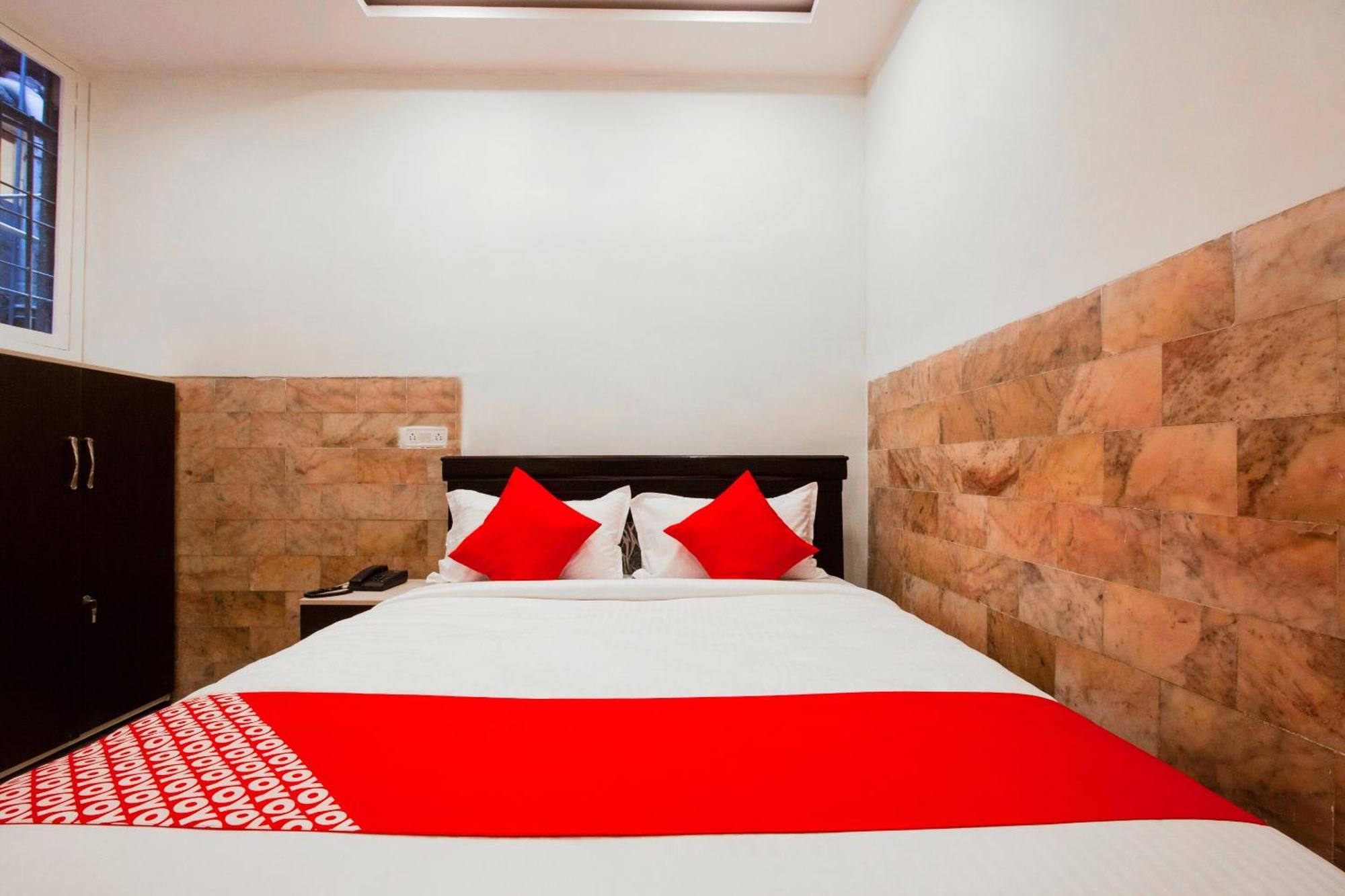 Super Hotel O Holiday Rani Gunj Opp Punjab National Bank Secundurabad Exterior foto